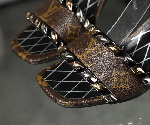 LV Sandals Women--001